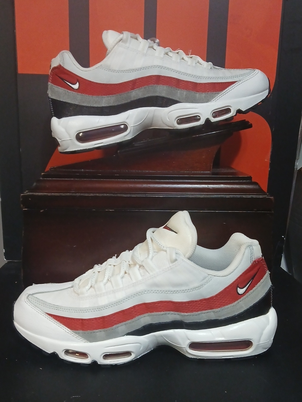 Nike Air Max 95 "White Varsity Red" (2022) Mens Size-10. 100%AUTHENTIC!